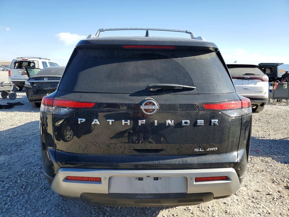 2023 Nissan Pathfinder sl