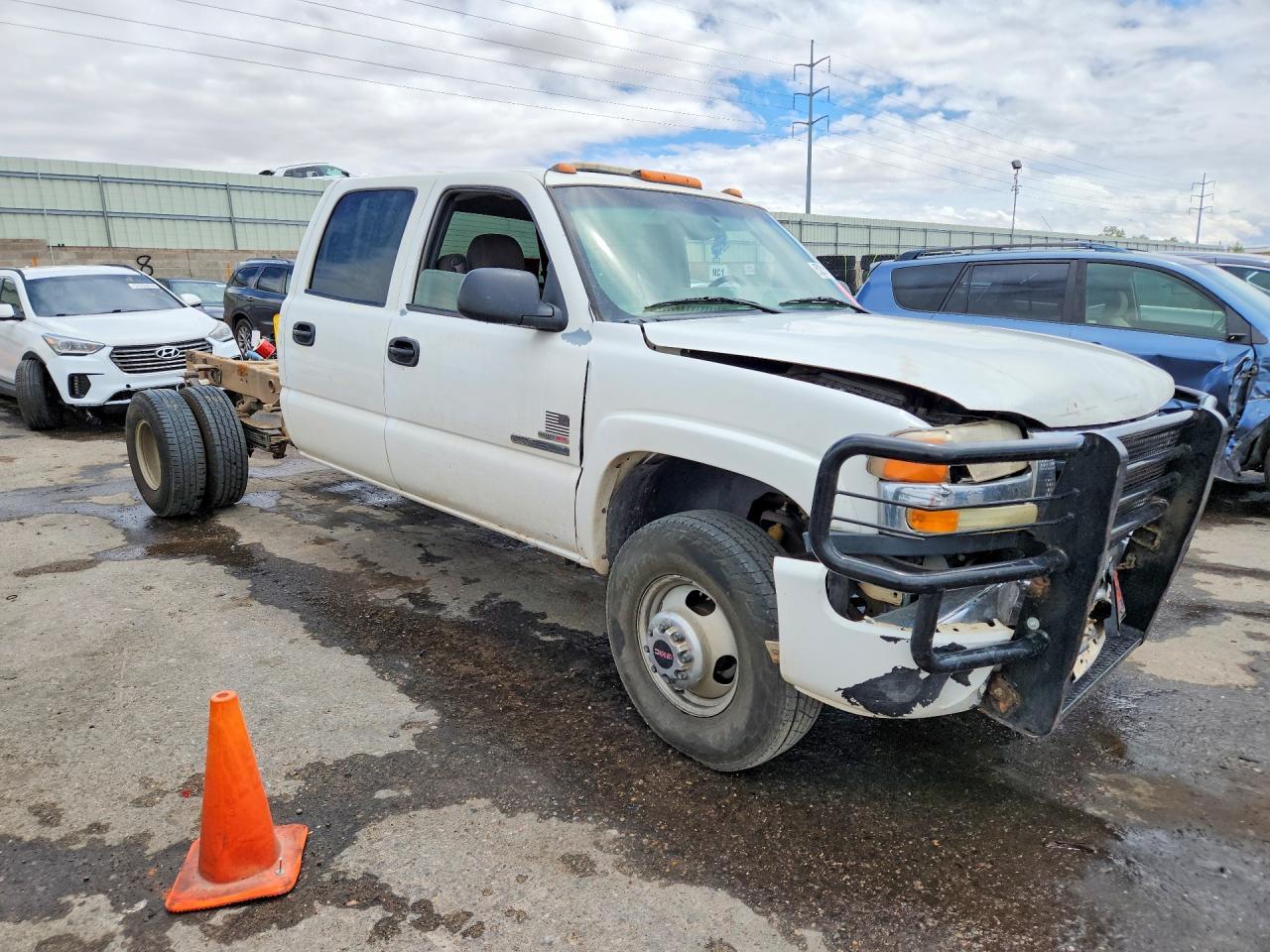 2005 GMC New Sierra C3500