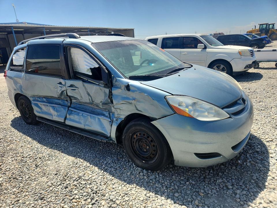2009 Toyota Sienna le 8-passenger