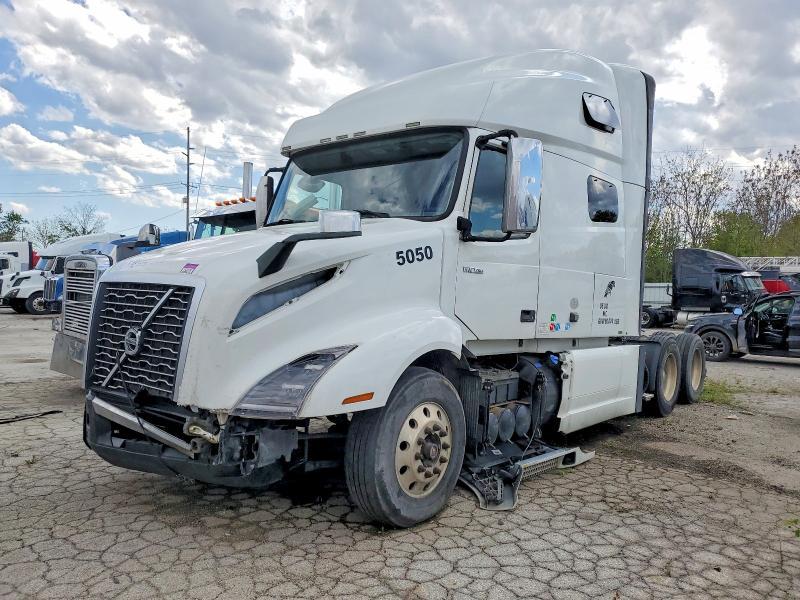 2020 Volvo VNL Semi Truck