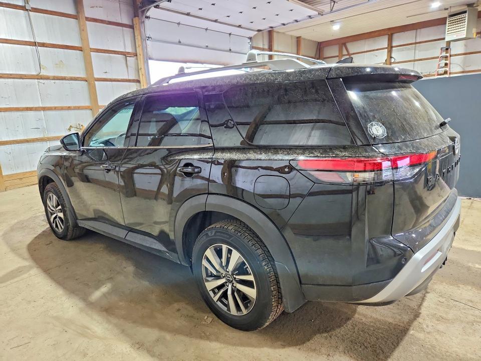 2024 Nissan Pathfinder sl