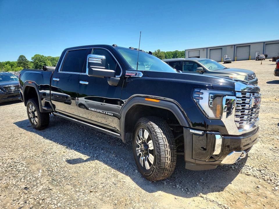 2024 GMC Sierra K2500 Denali