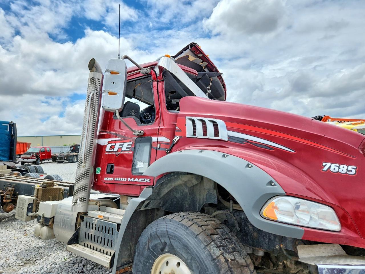2017 Mack GU800 Truck Cab AND Chassis