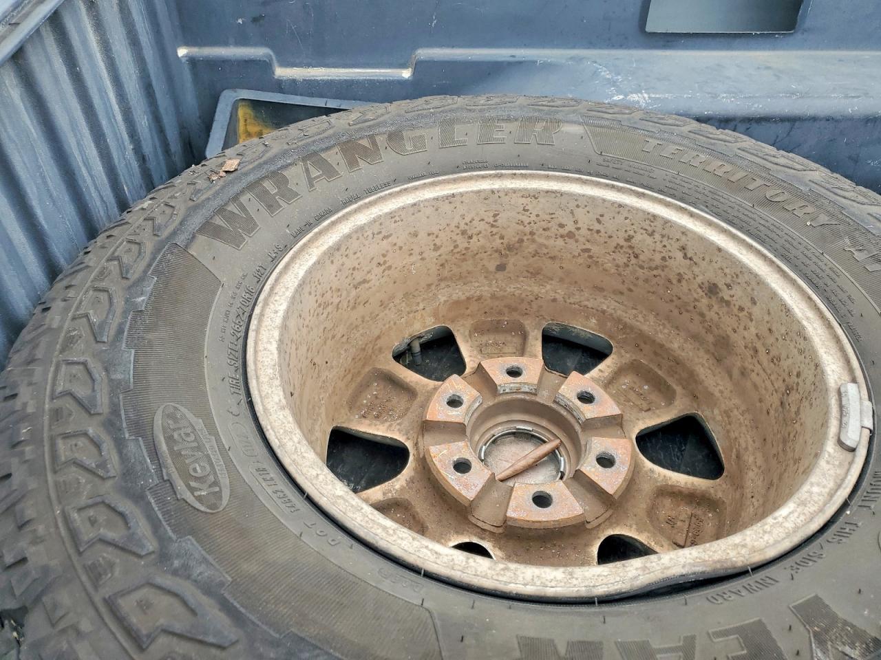 2005 Toyota Tacoma Double Cab Prerunner Long BED