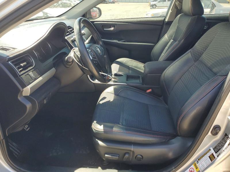 2015 Toyota Camry se