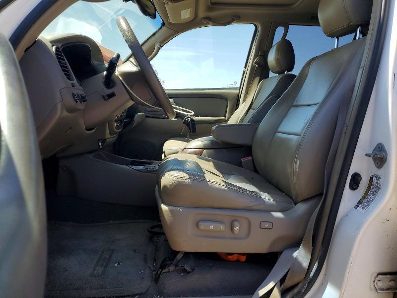 2005 Toyota Sequoia SR5