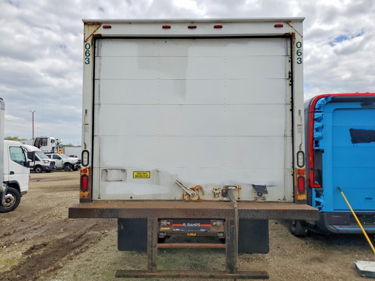 2016 Freightliner Business Class M2 BOX Truck