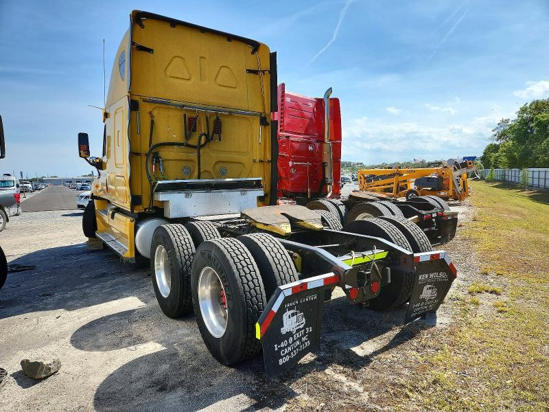 2013 Freightliner CASCAIA125