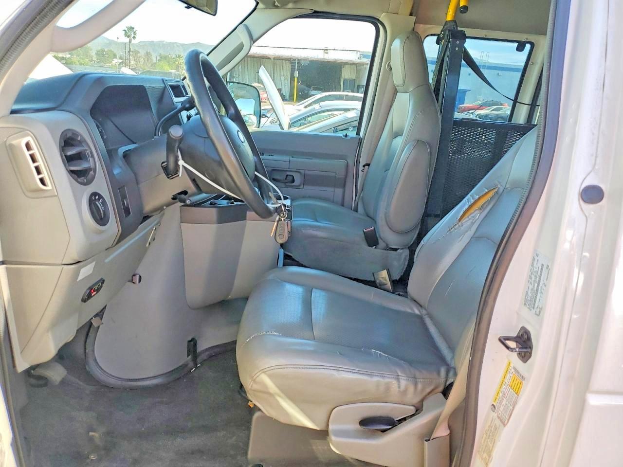 2009 Ford Econoline E150 Van