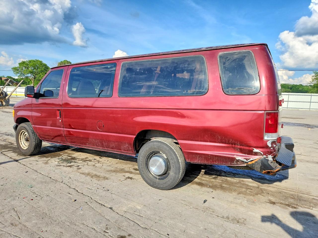 2005 Ford Econoline E350 Super Duty Wagon