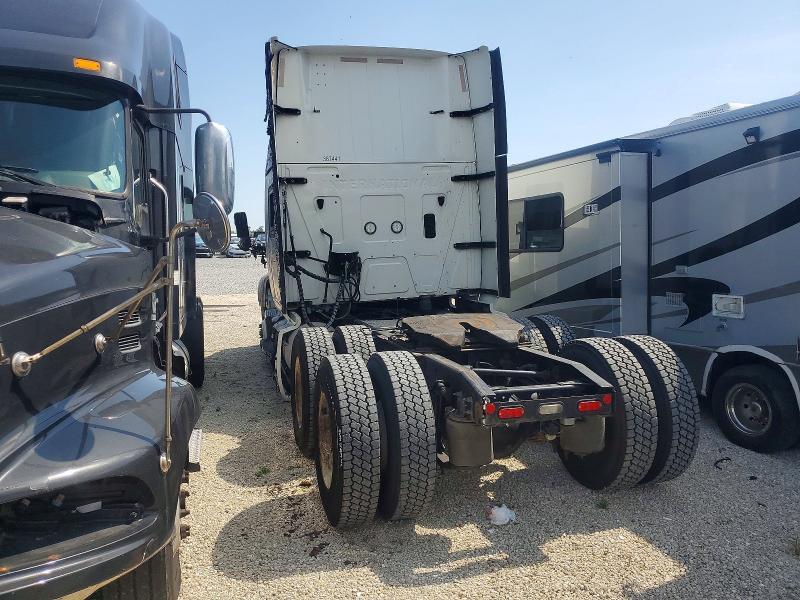 2022 International LT625 Semi Truck