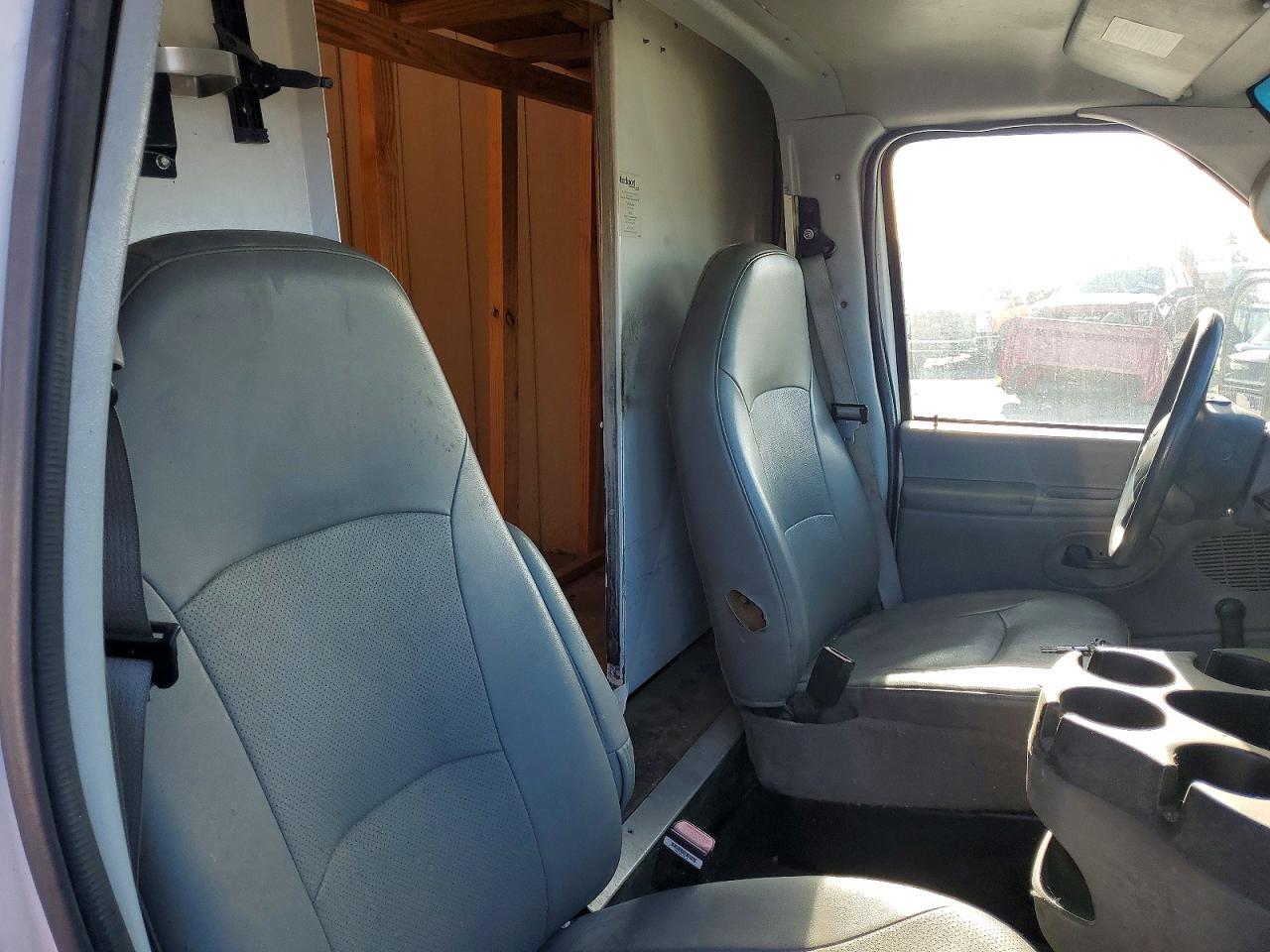 2007 Ford E450 BOX Truck