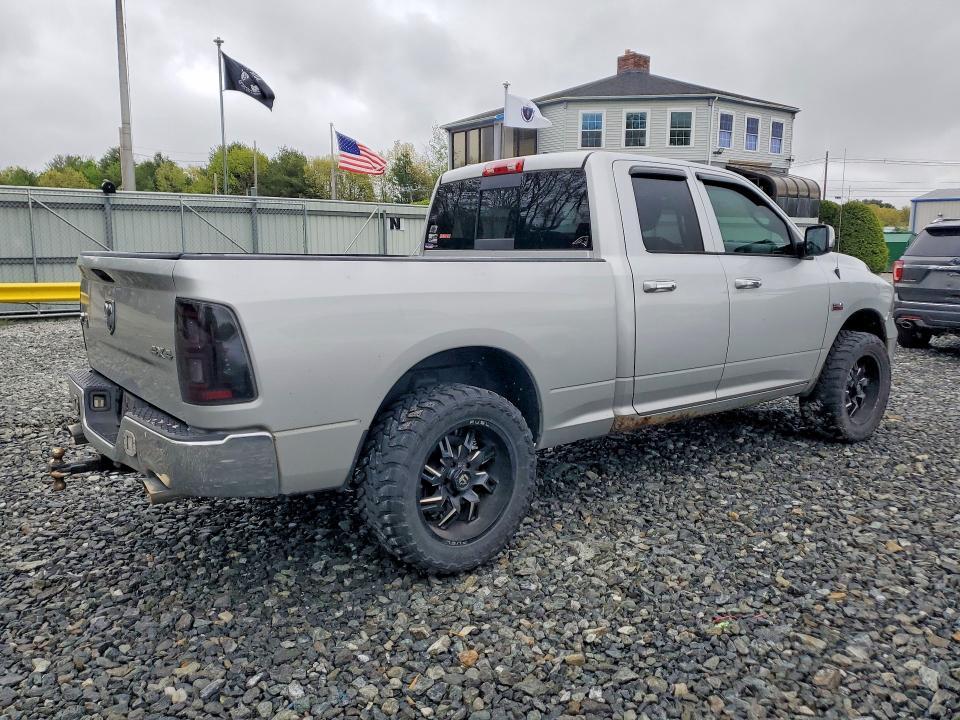 2015 Dodge RAM 1500 SLT