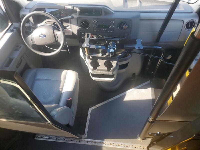 2014 Ford Econoline E350 Super Duty Van