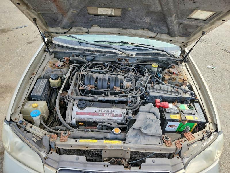 2000 Nissan Maxima gxe