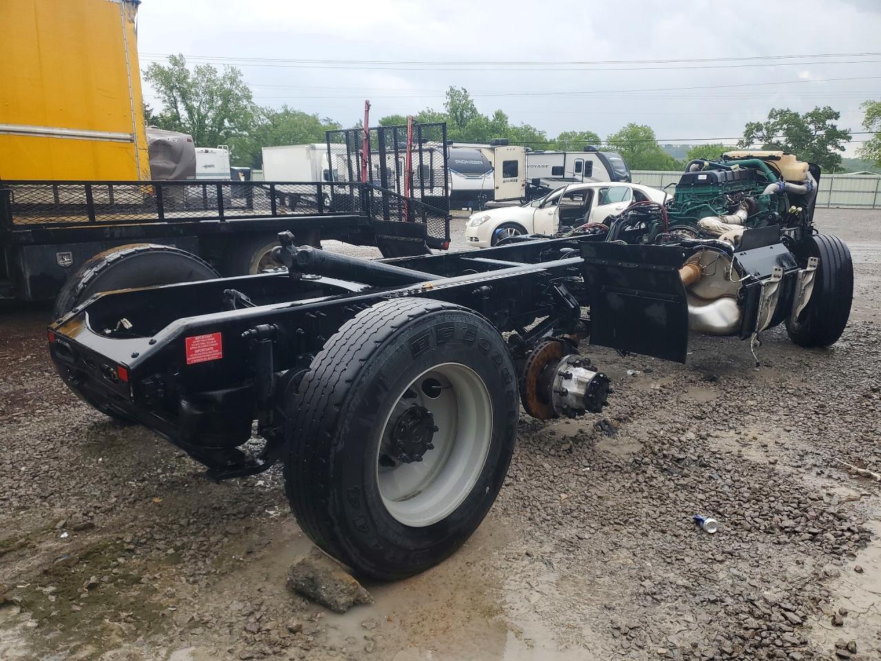 2024 Volvo 2027 Volvo VNR Truck Cab AND Chassis