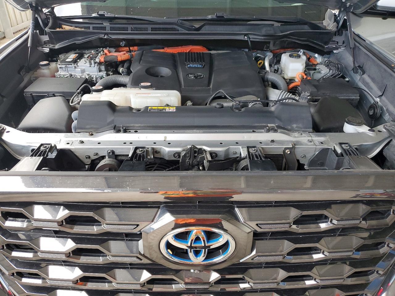 2022 Toyota Tundra Platinum HV