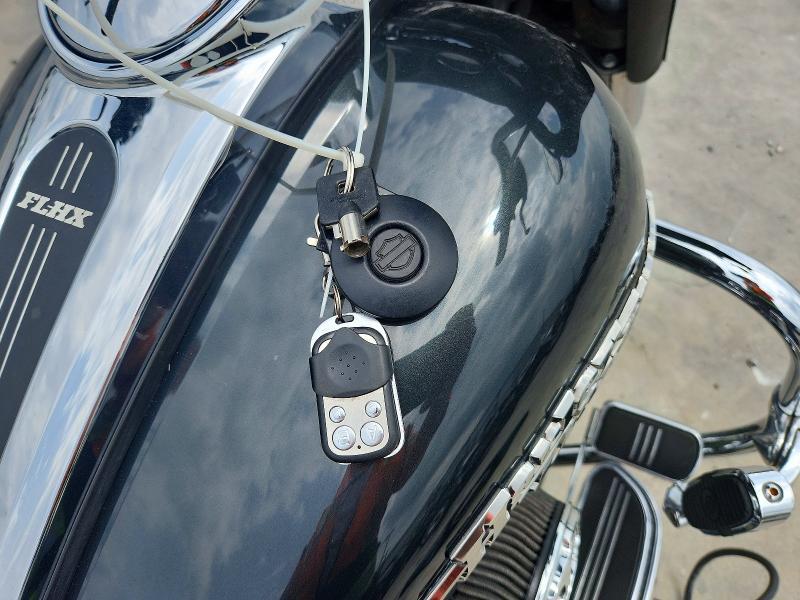 2006 Harley-Davidson Flhxi