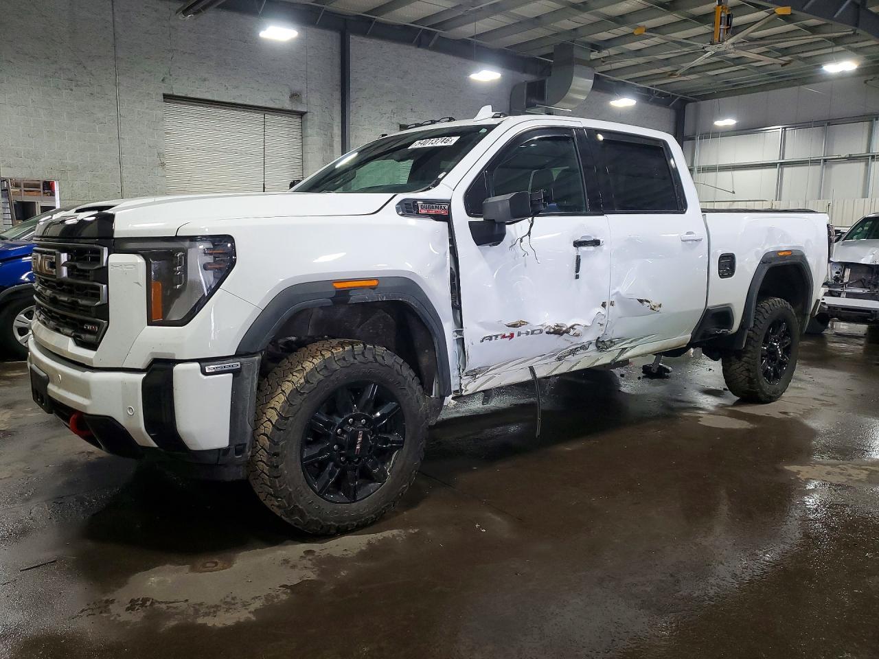 2025 GMC Sierra K3500 AT4