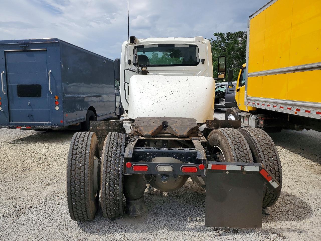 2022 International LT625 Semi Truck