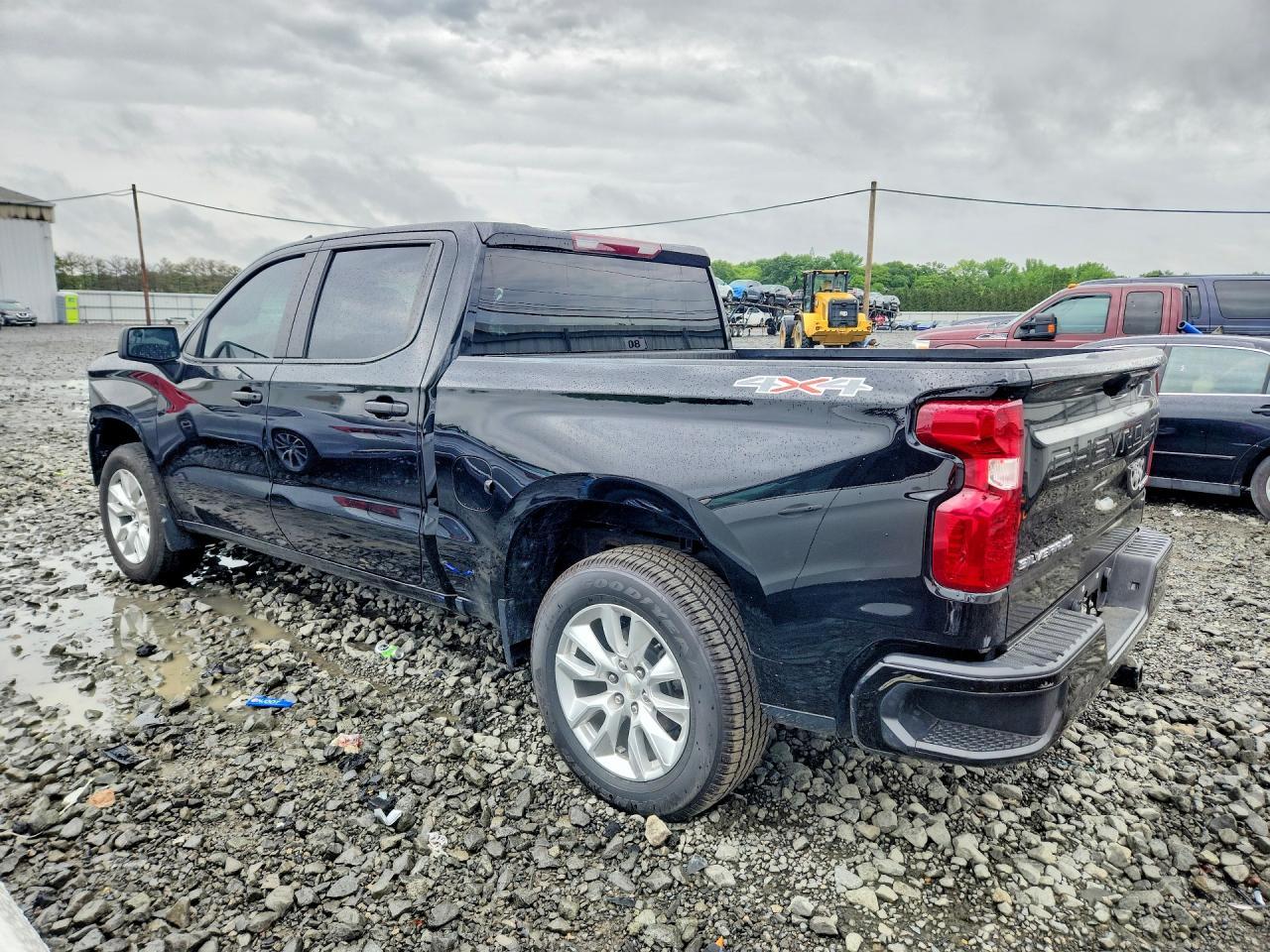 2024 Chevrolet Silverado K1500 Custom