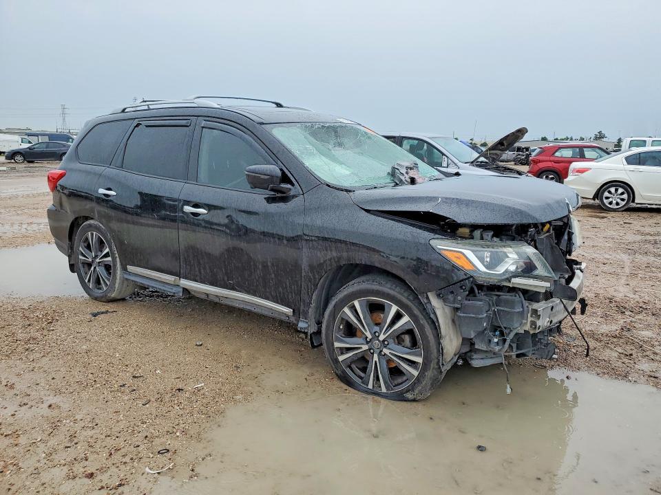2018 Nissan Pathfinder Platinum