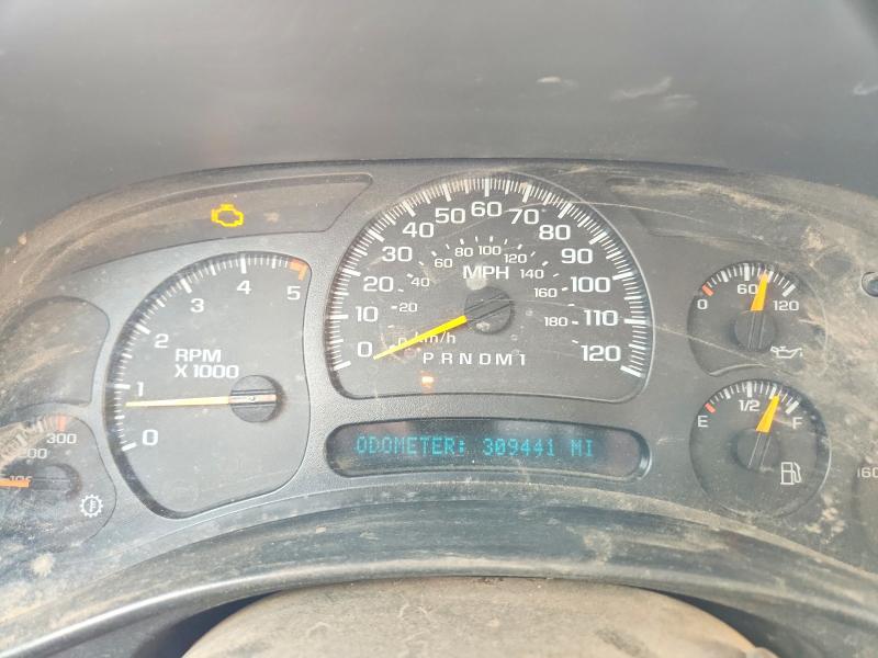 2006 Chev Rolet Silverado Dump Truck