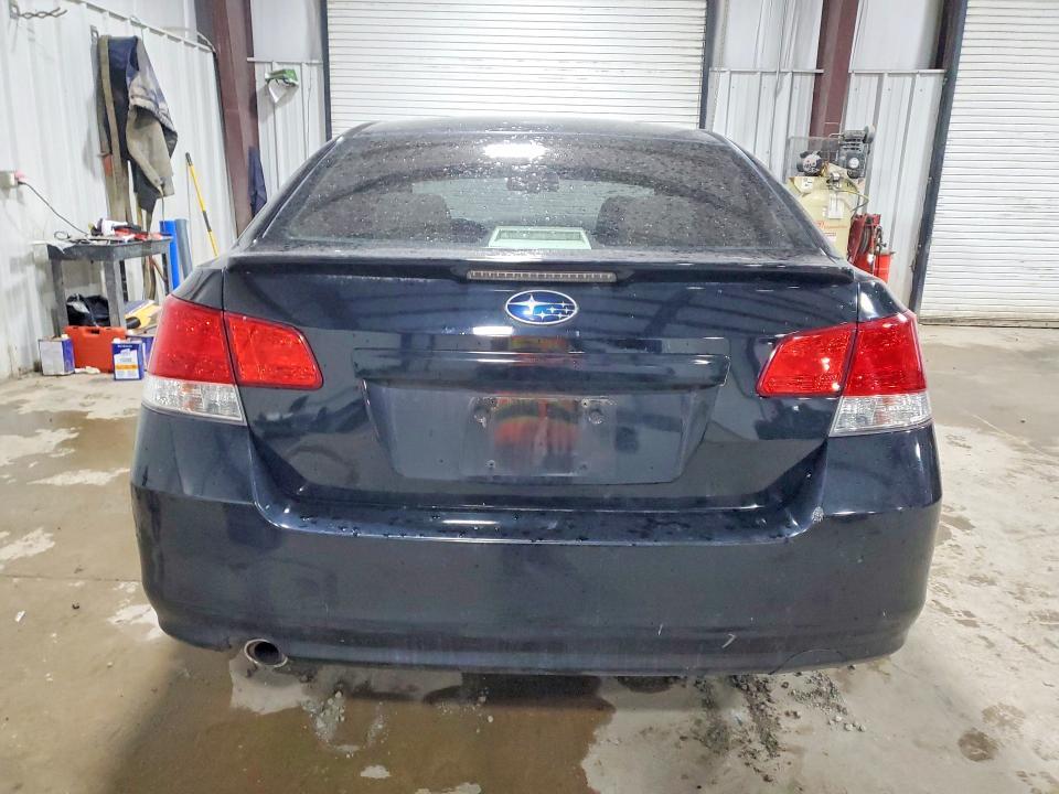 2010 Subaru Legacy 2.5i Premium