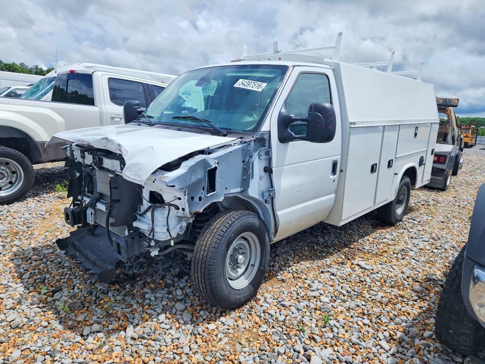 2026 Ford Econoline E350 Super Duty Cutaway van
