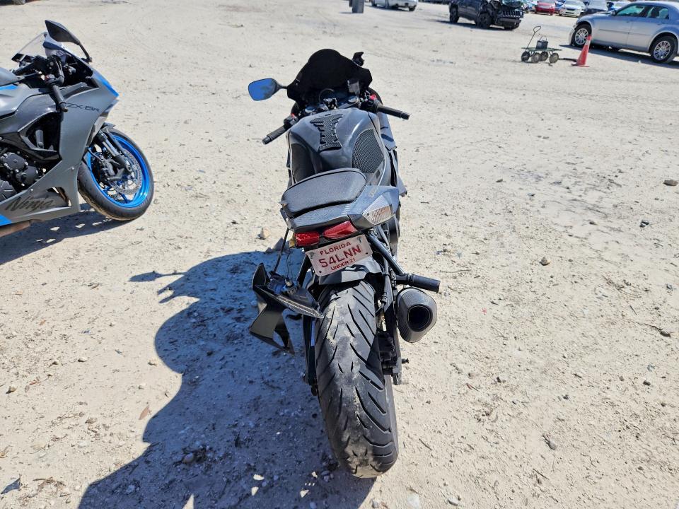 2014 Suzuki GSX-R750