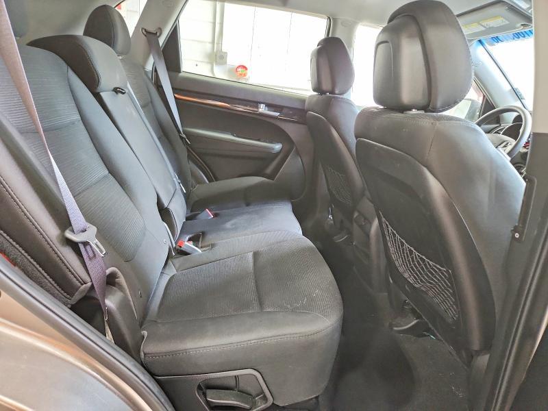 2014 KIA Sorento lx