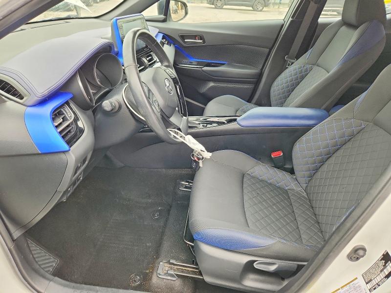 2020 Toyota C-hr xle