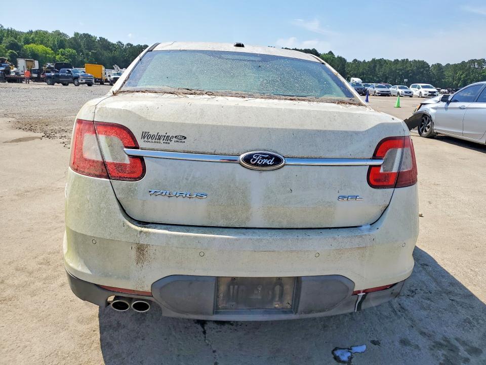 2011 Ford Taurus sel