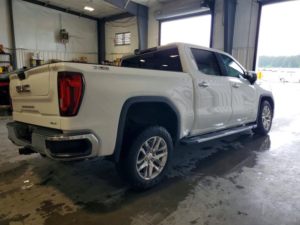 2022 GMC Sierra Limited K1500 SLT