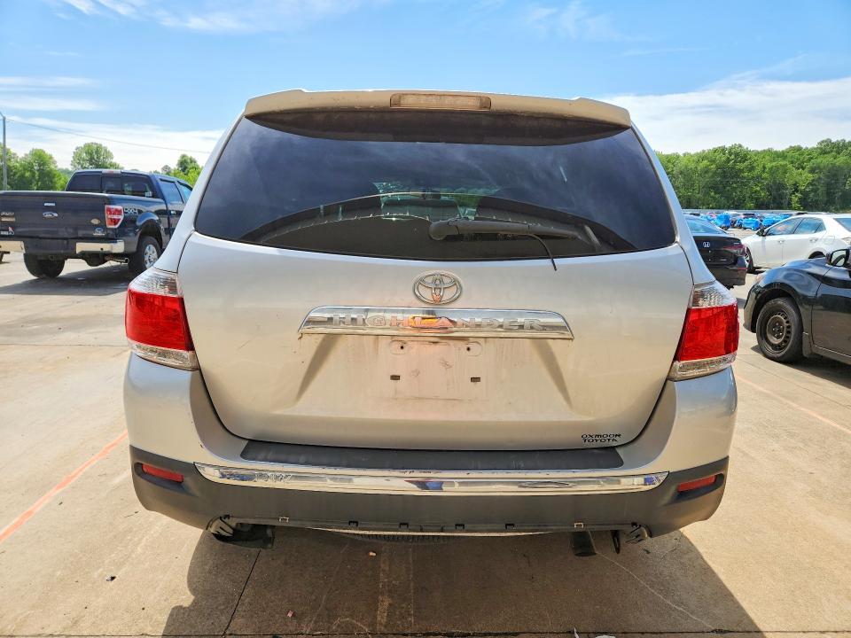 2013 Toyota Highlander Base