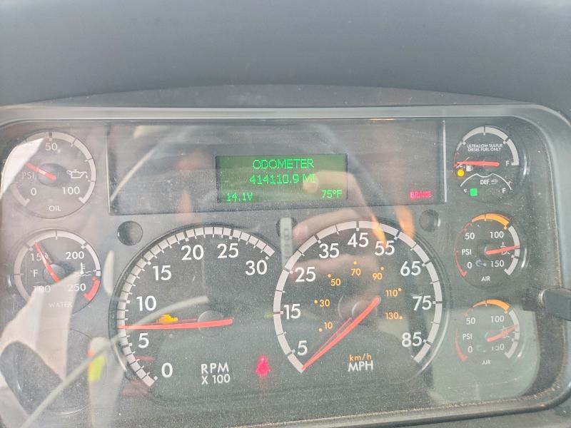 2019 Freightliner Business Class M2 BOX Truck