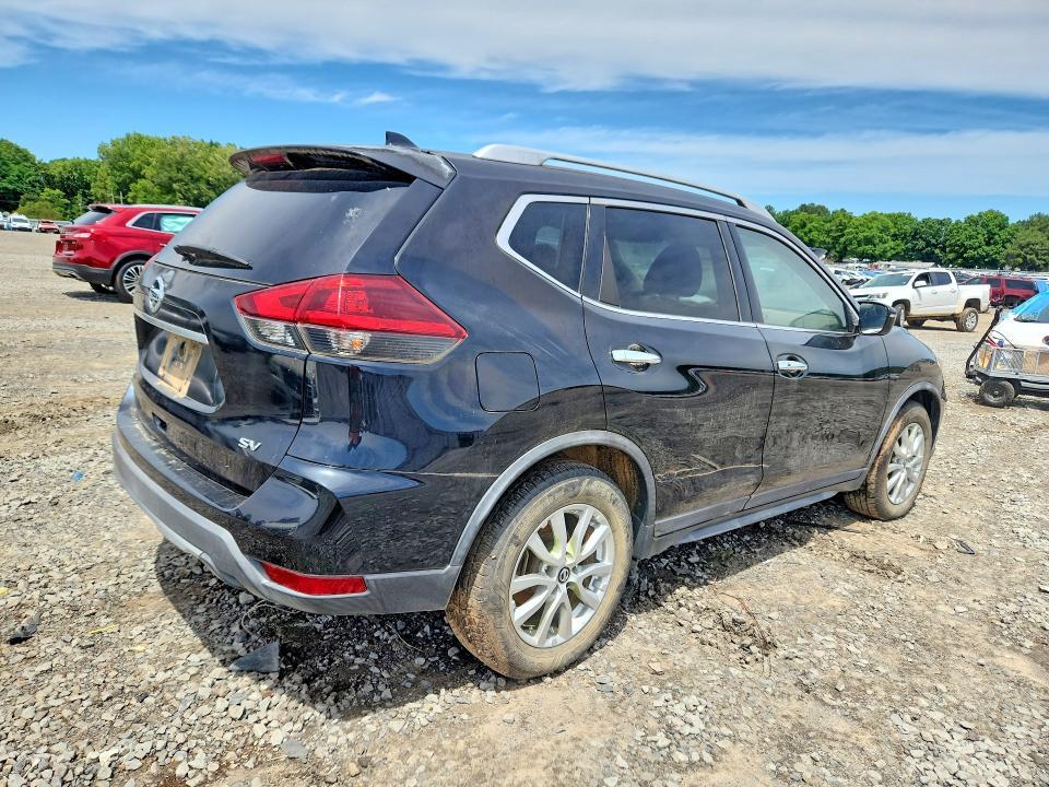 2018 Nissan Rogue sv