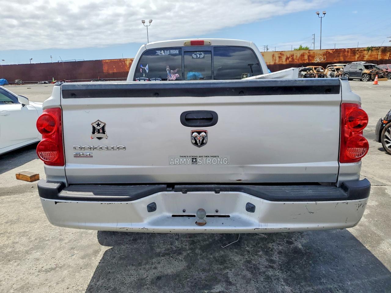 2008 Dodge Dakota Quad SLT