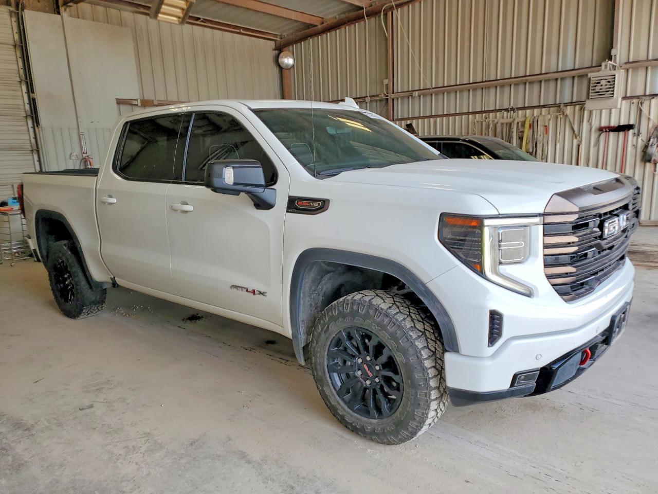 2022 GMC Sierra K1500 AT4X