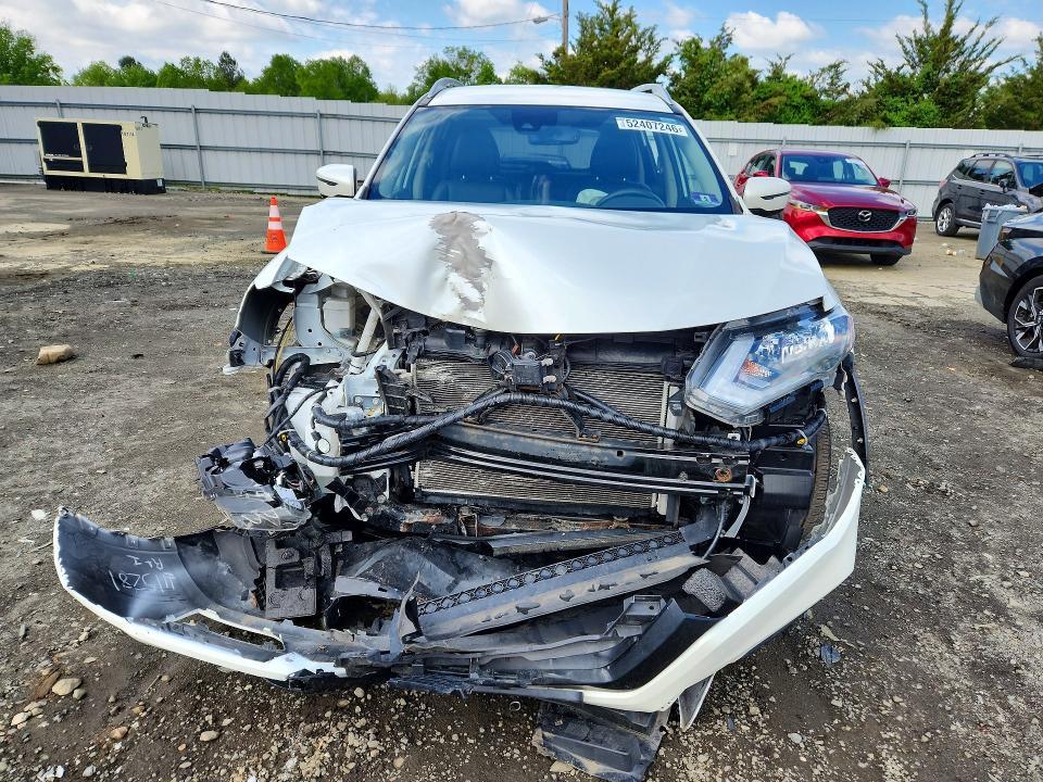 2019 Nissan Rogue sv