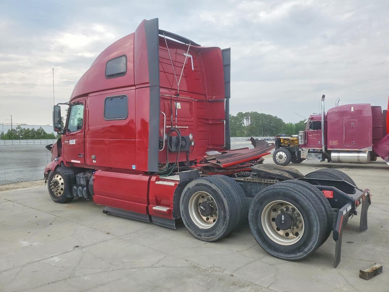 2023 Volvo VNL Semi Truck
