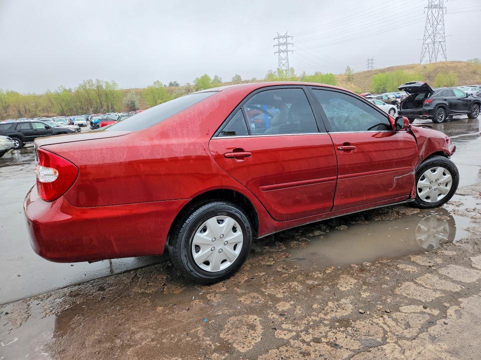 2004 Toyota Camry le