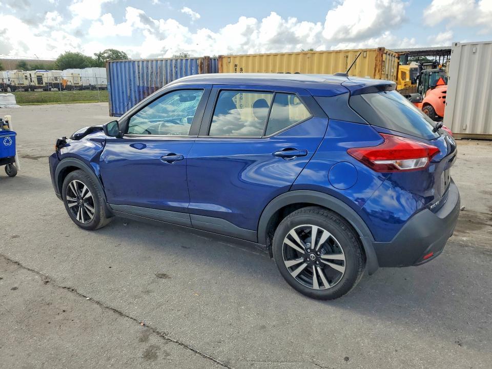 2018 Nissan Kicks sv