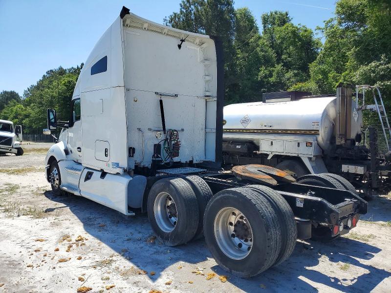 2022 Kenworth T680 Semi Truck