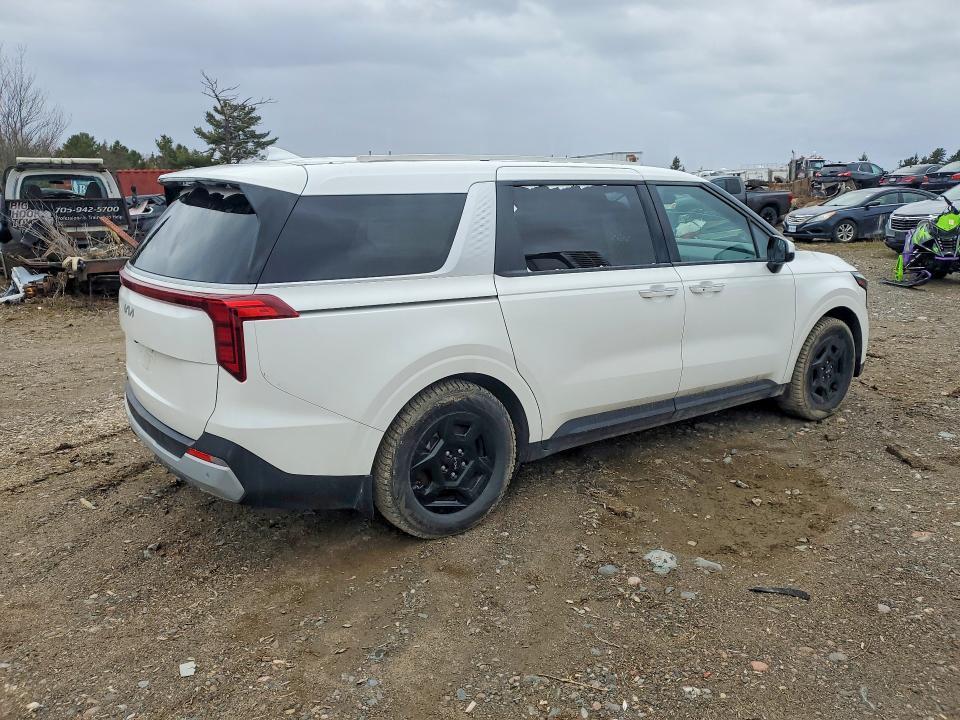 2025 KIA Carnival LX