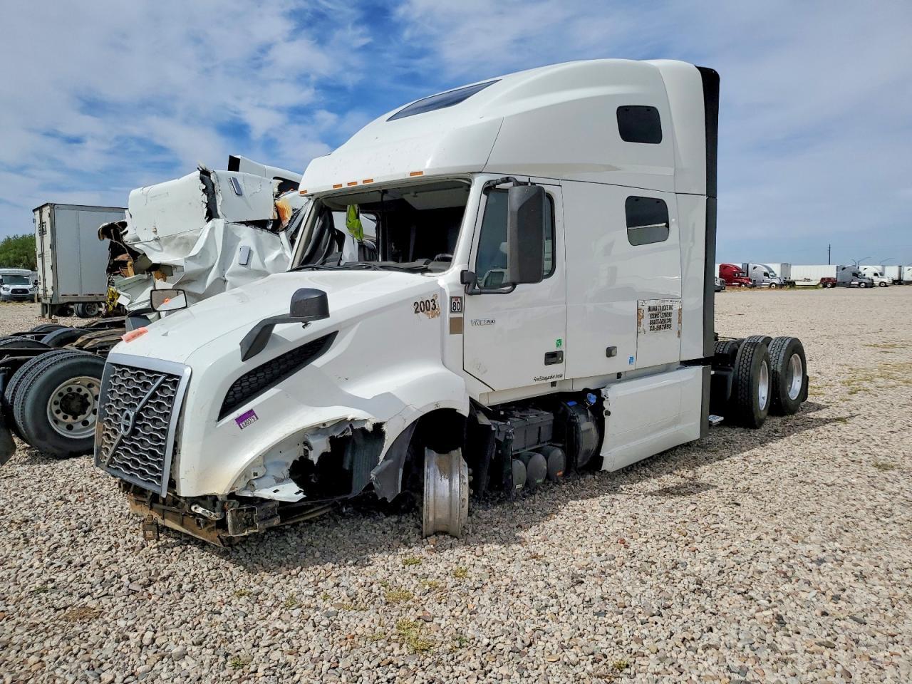 2021 Volvo VNL Semi Truck