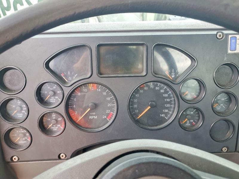 2015 Mack CXU612 Semi Truck