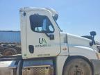 2015 Freightliner Cascadia Semi Truck