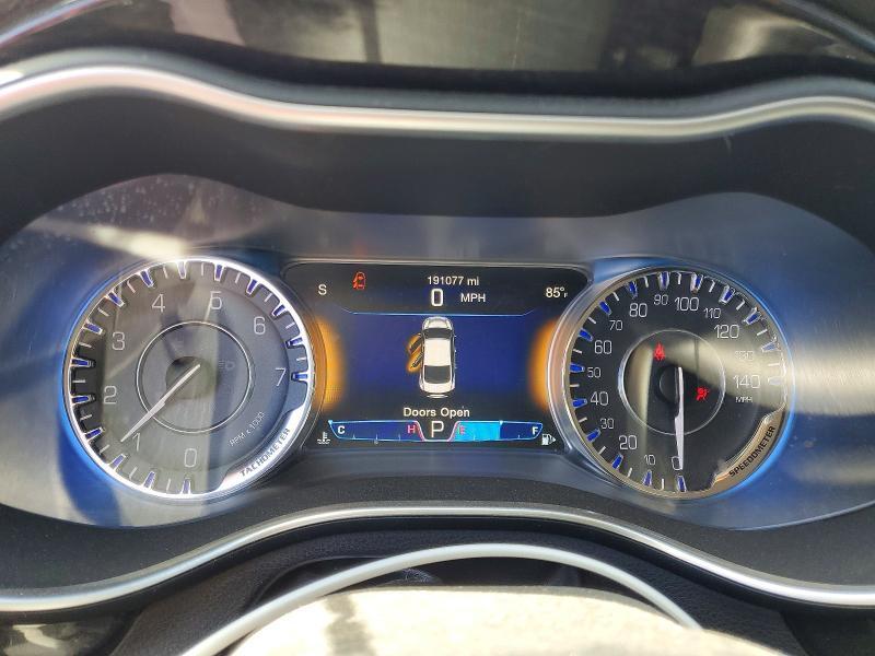 2015 Chrysler 200 c