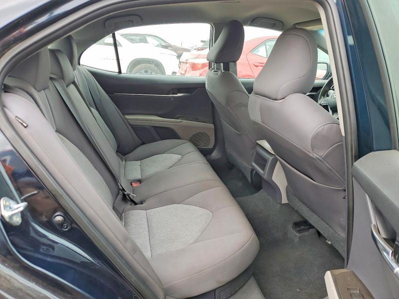 2021 Toyota Camry Hybrid le